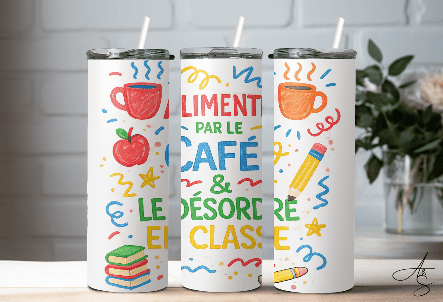 Alimenté par le café & le désordre en classe
