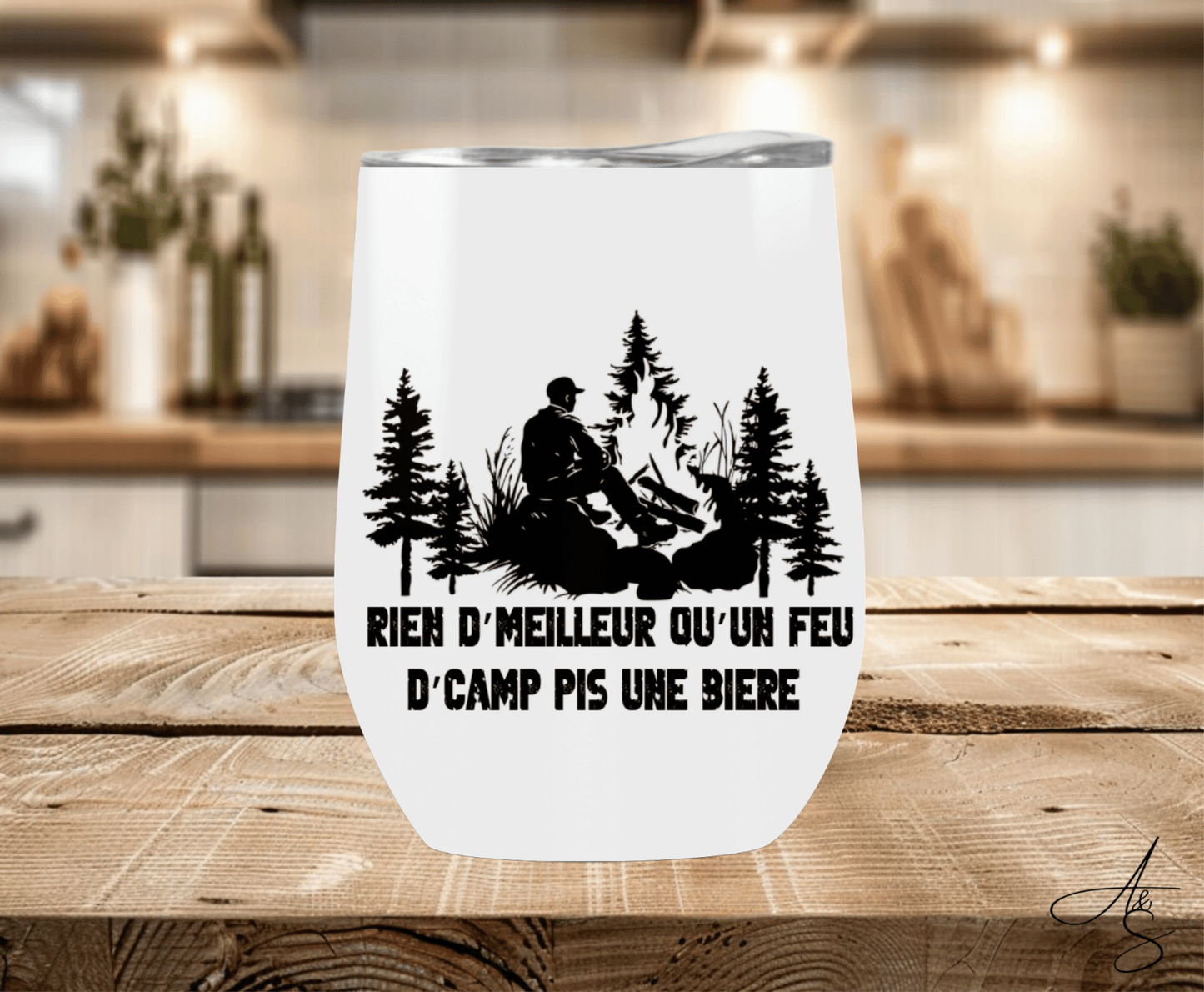 Rien d’meilleur qu’un feu d’camps pis une bière