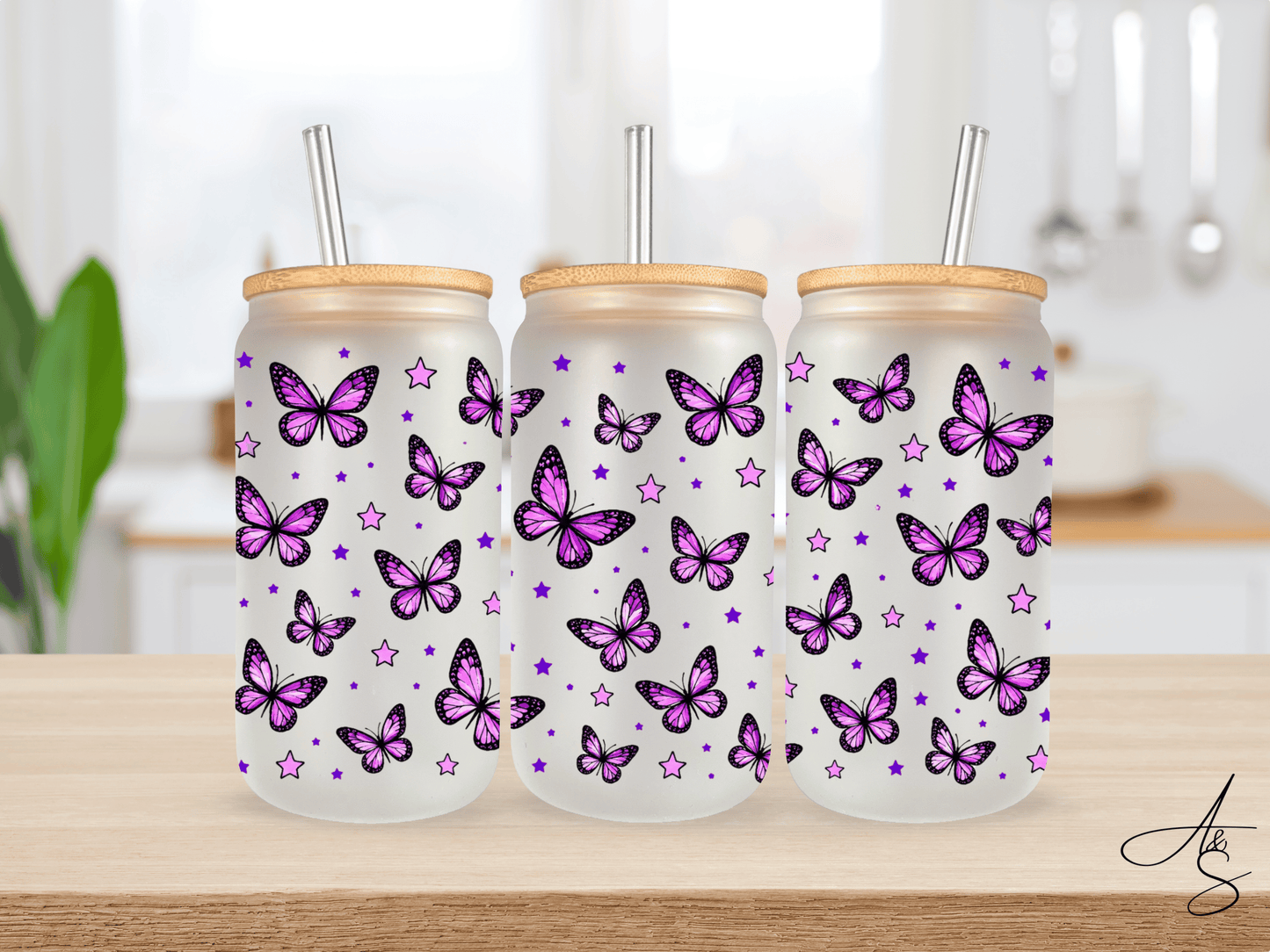 Papillon mauve