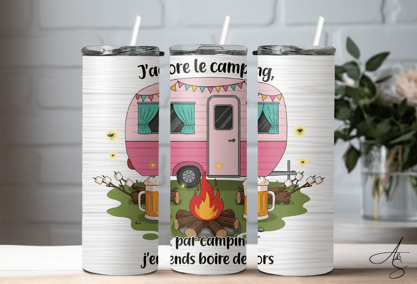 J’adore le camping, et par camping, j’entends boire dehors