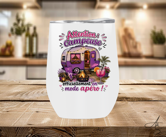 Attention campeuse officiellement en mode apéro !