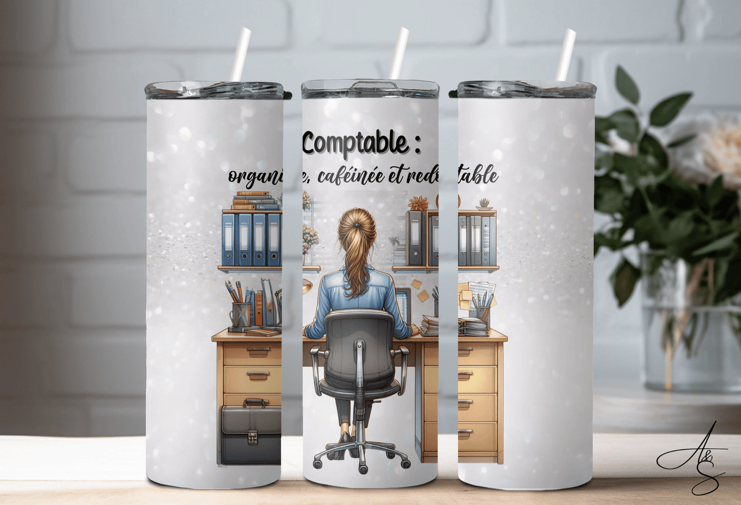 Comptable : organisée, caféinée et redoutable