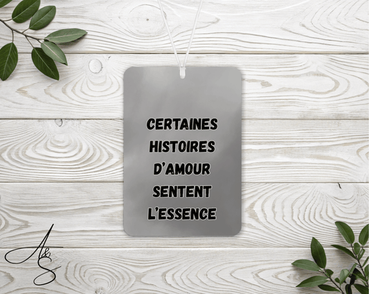 Certaines histoires d’amour sentent l’essence