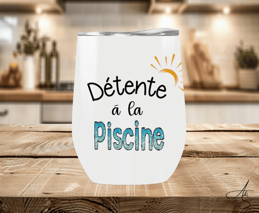 Détente à la piscine