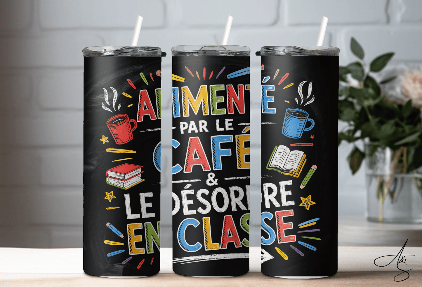 Alimenté par le café & le désordre en classe