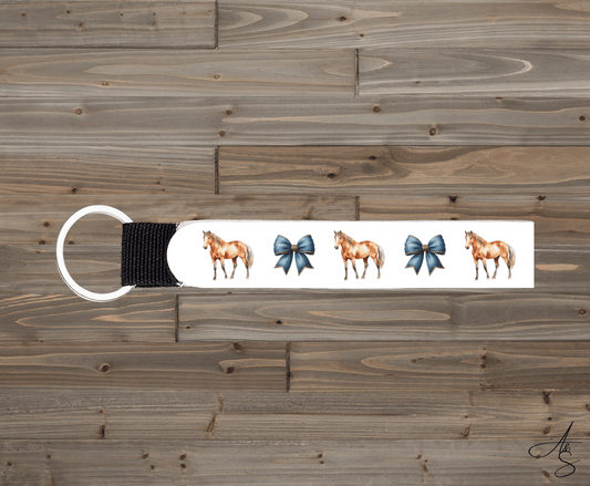 Cheval & boucle bleu