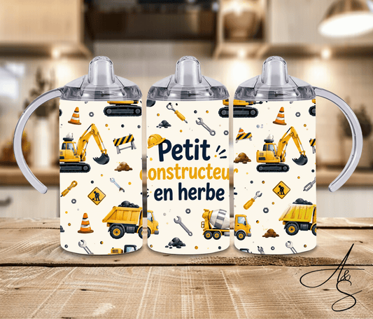 Petit constructeur en herbe