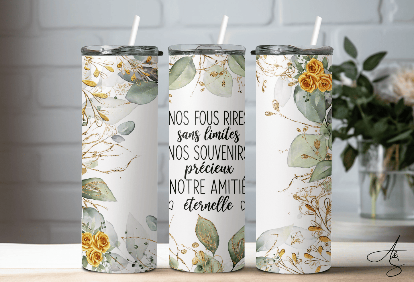 Nos fous rires sans limites , nos souvenirs précieux , notre amitié etenernelle