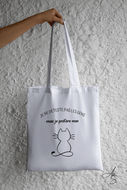 Je ne déteste pas les gens mais je préfère mon chat