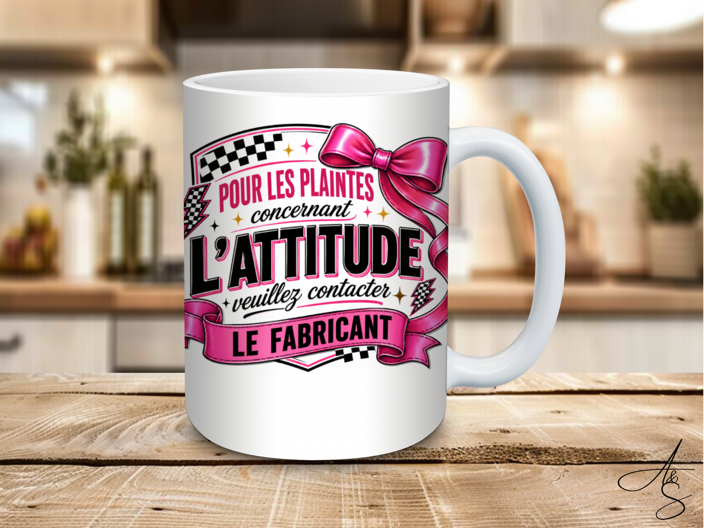 Pour les plaintes concernant l’attitude veuillez contacter le fabricant