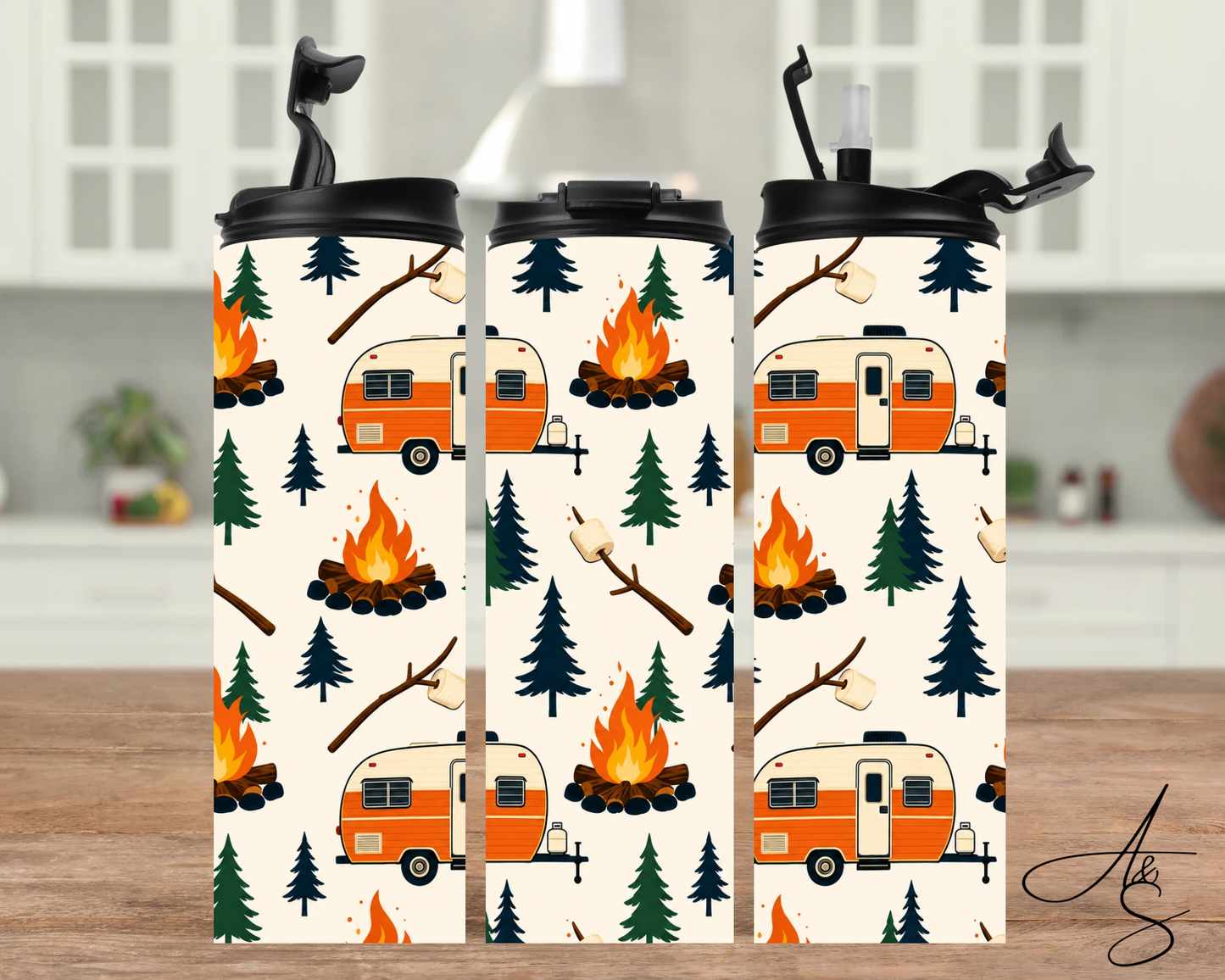 Roulotte orange & feu de camp